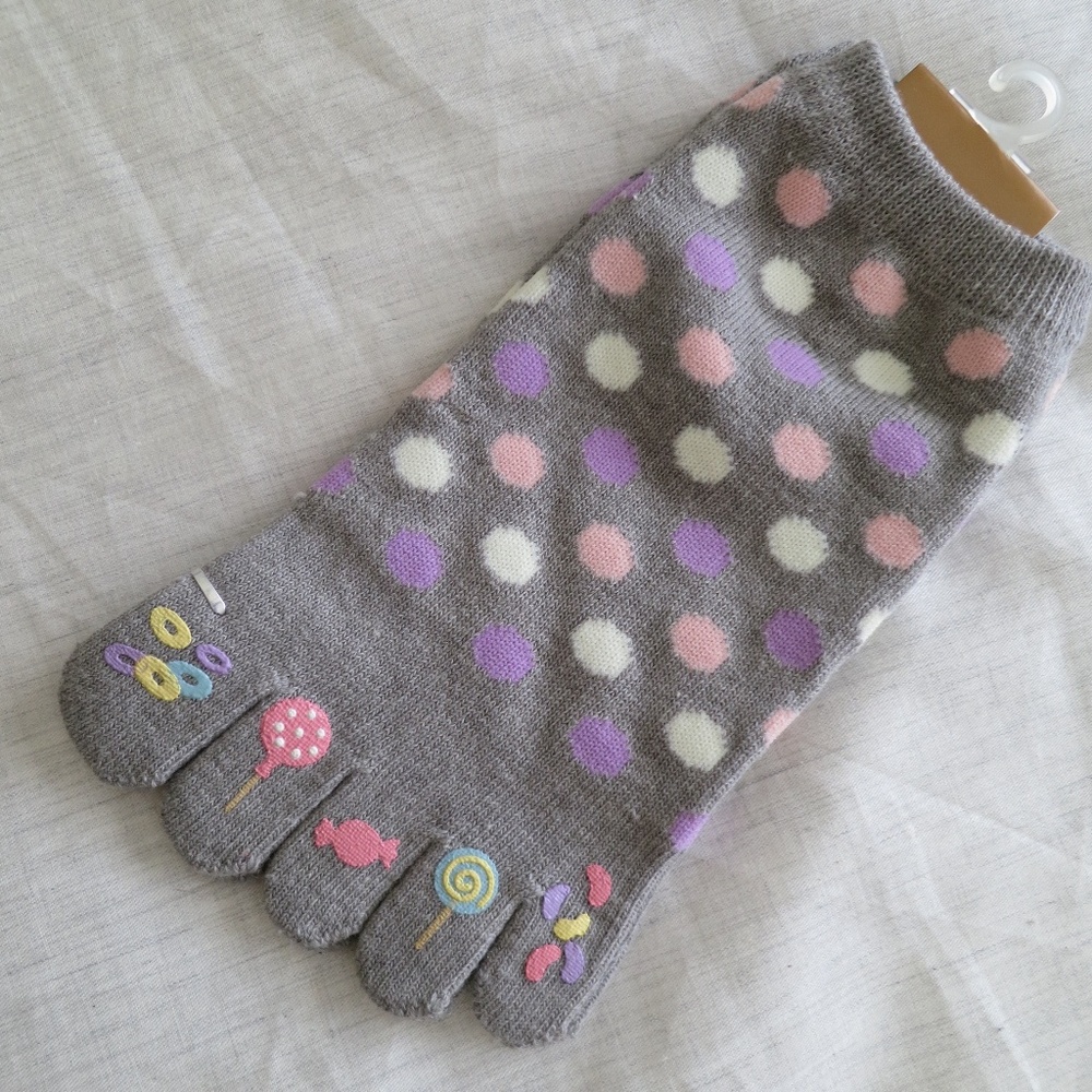Polka Dot Candy 5-toe Socks NWT